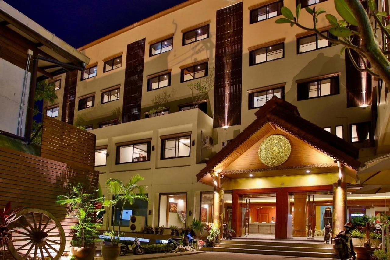Thapaeplacehotel Chiang Mai Exterior foto