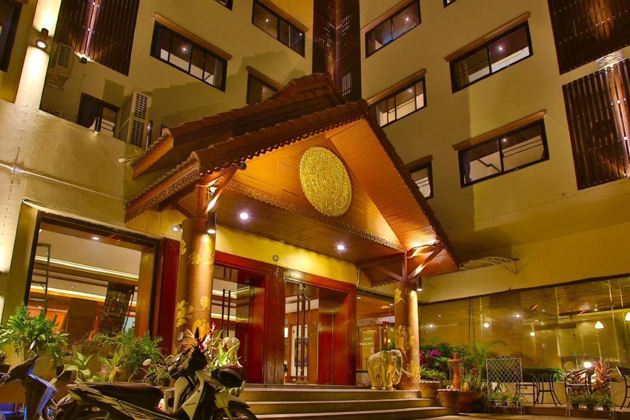 Thapaeplacehotel Chiang Mai Exterior foto
