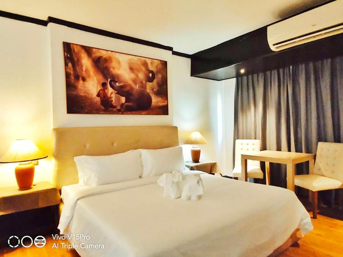 Thapaeplacehotel Chiang Mai Exterior foto